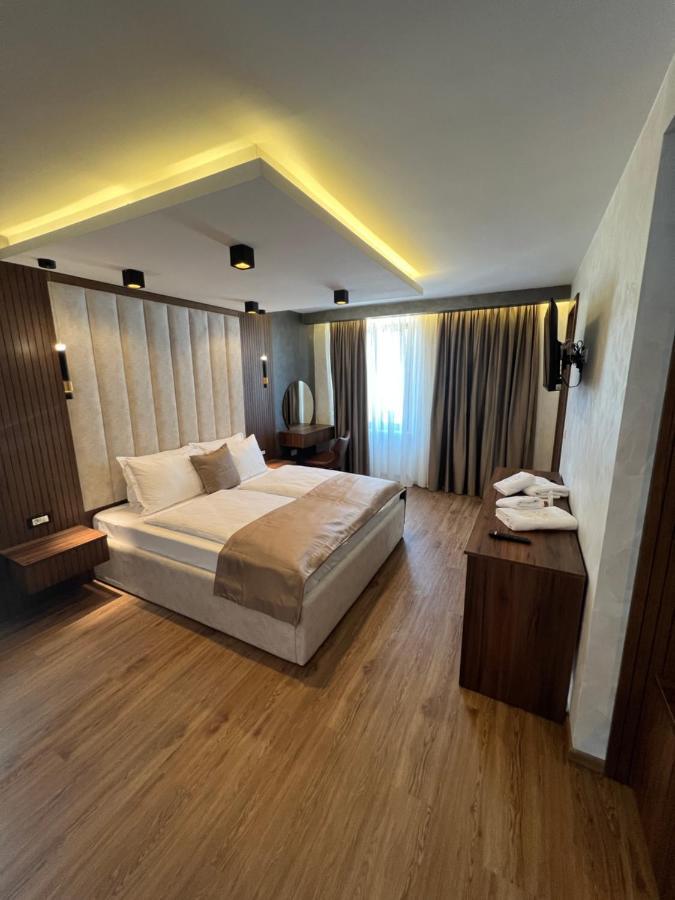 Hotel Palace San Valentino Ουμάγκ Εξωτερικό φωτογραφία